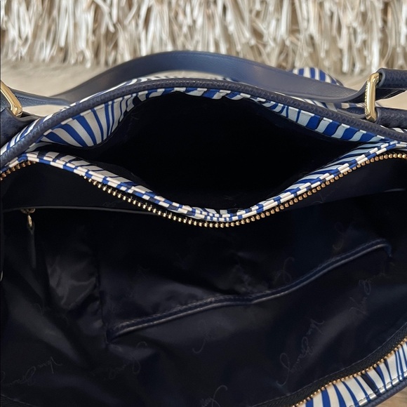 VERA BRADLEY Streeterville Ella Tote Blue White Wavy Stripe Water Repellant - Picture 13 of 15